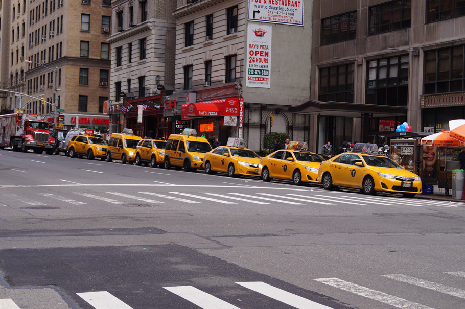 new york taxis